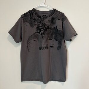 The Beatles Revolver Large Gray T-shirt